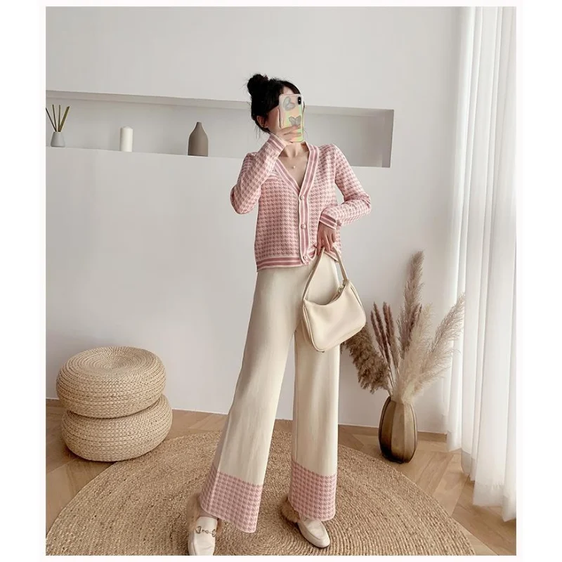 

Set of Female 2023 Spring and Autumn Plaid Cardigan High Waist Wide Leg Pants Korean Version Slim Goddess Knitted Set Female
