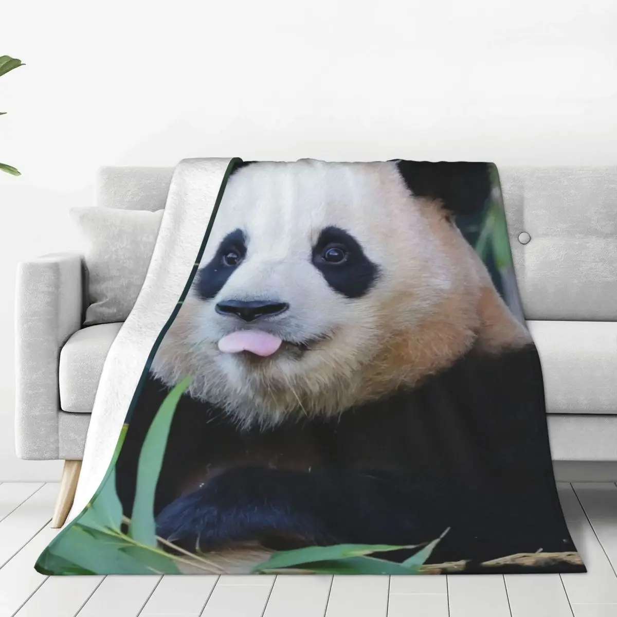 

Fubao Aibao Panda Fu Bao Blanket Winter Warmth All-Season Comfort Throw Blankets for Durable Long-Lasting Sofa