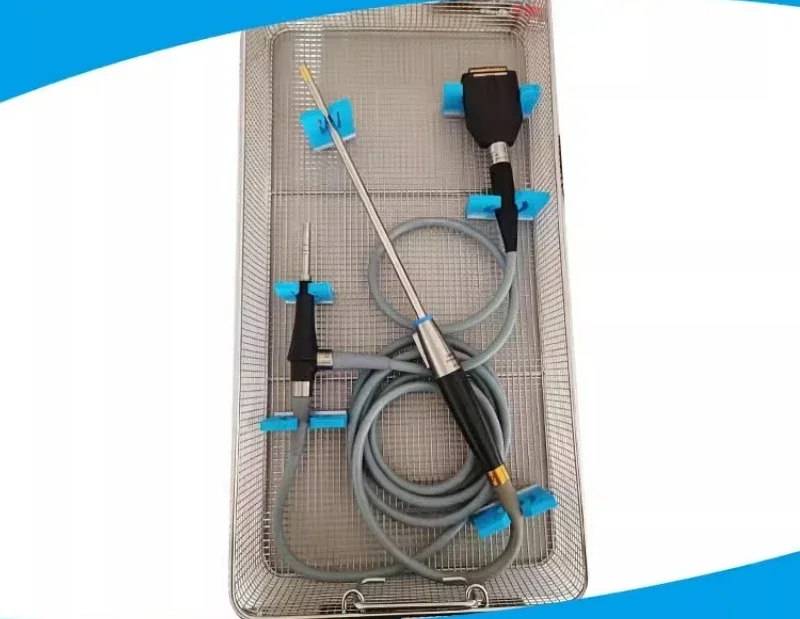 Оснащен электронной лапароскопической дезинфекционной коробкой и полимерным