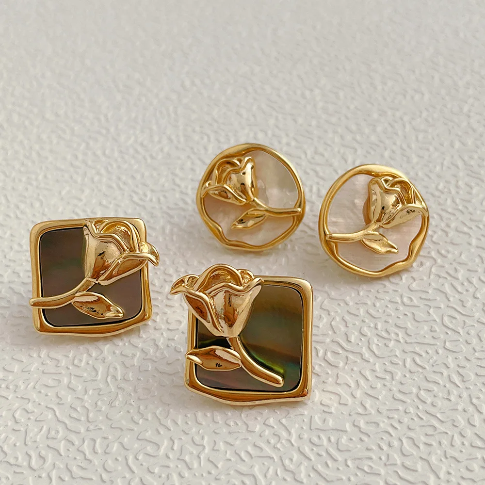 

Retro Geometry Rose Drop Earrings for Women Girls Simple Fashion Trendy Irregular Metal Rose Stud Earring Earrings Jewelry Gifts