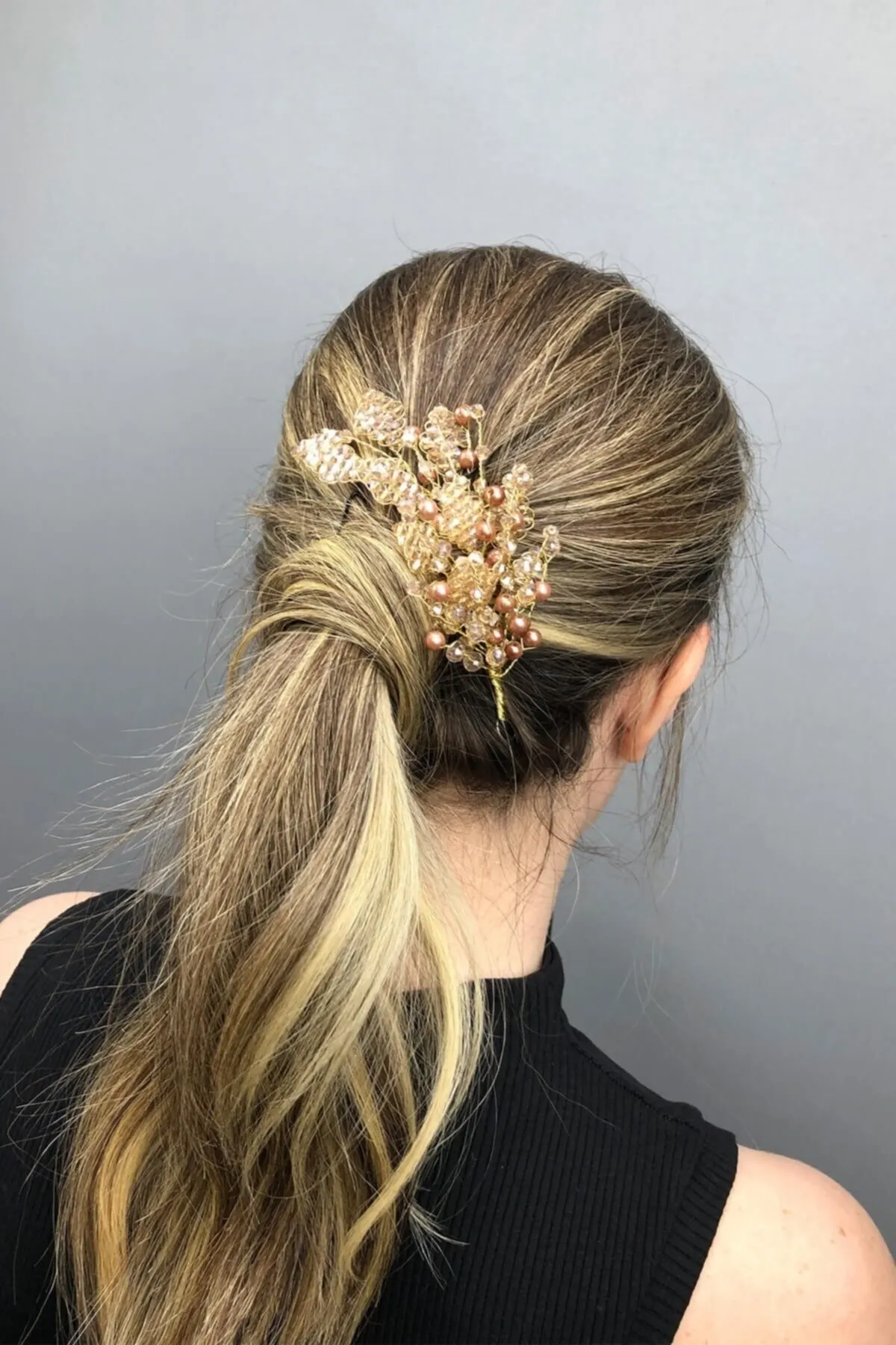 

Bridal Accessories Light Honey Color Leaf Pattern Crystal And Pearls Bridal Hair Accessory Wedding For Bride And Bridesmaids