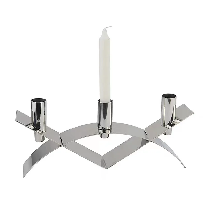 

Modern Luxury Metal Candle Holders Wedding Decoration Silver Large Candlesticks Nordic Home Decor Table Centerpiece Ornaments