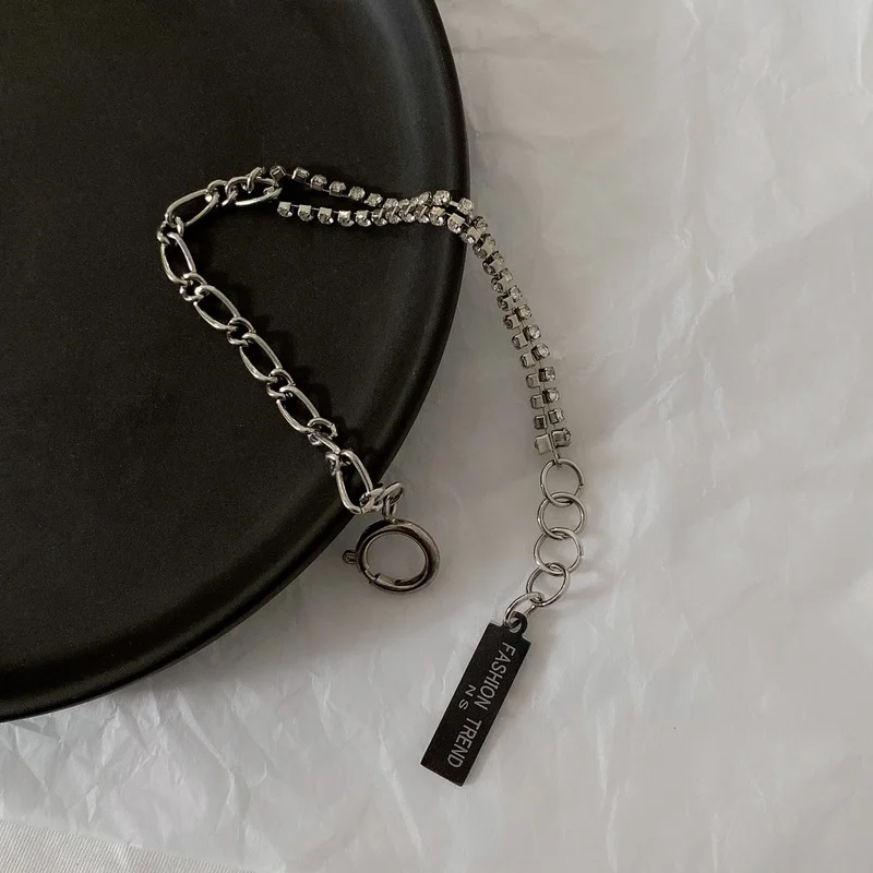 

U-Magical Designed Shining Splicing Rhinestone Square Geometric Charm Bracelet for Women Chunky Chain Luxury Bracelet Jewelry