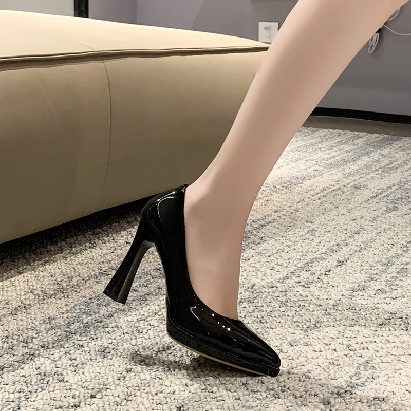 A1 Spring Autumn New Solid Color Pointed Thick Sole Waterproof Platform High Heel Single Shoes Women's Simple Banquet Shoes