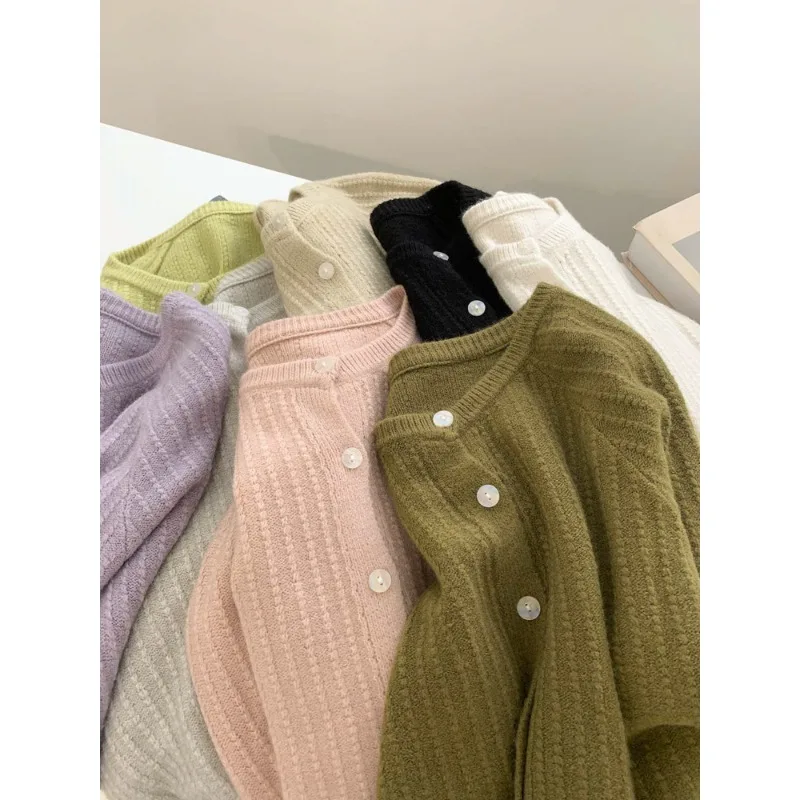 

Soft waxycardigan women's autumn and winter new vertical striped round neck raglan sleeves shell buckle raglan sweater coat