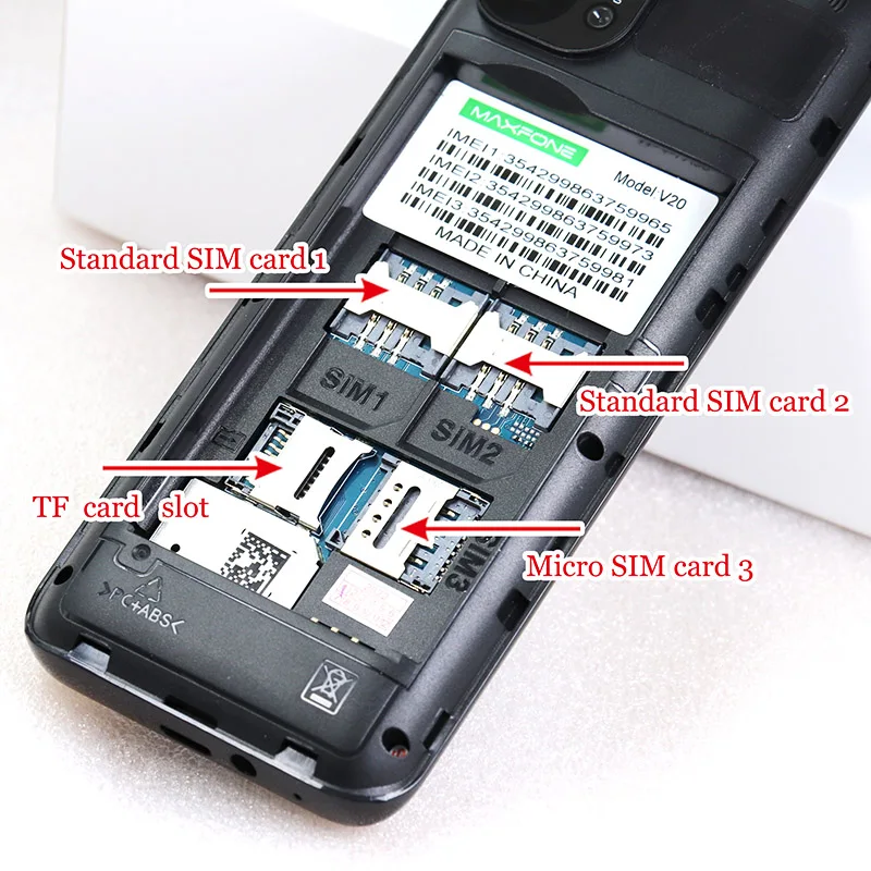 Телефон GSM с 3 SIM-картами 4 режима ожидания большой ффонарь MP3 MP4 Портативный