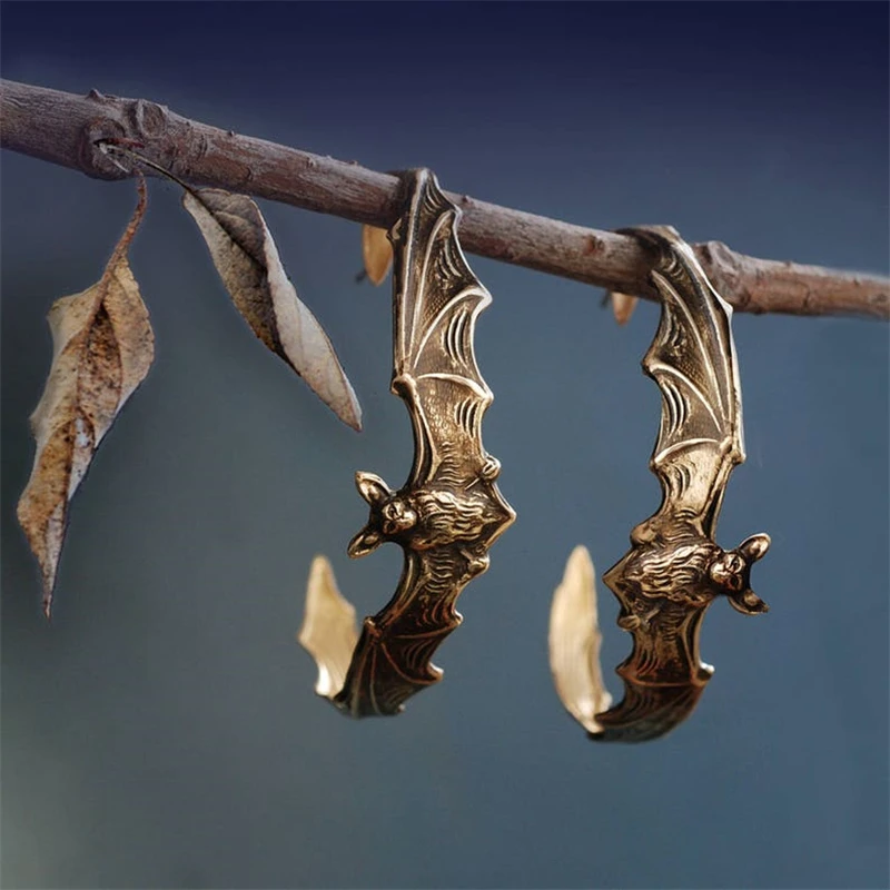 

Gothic Texture Flying Vampire Bat Arc Shape Earrings Dark Department Style Women's Metal Earrings Anniversary Gift Jewelry