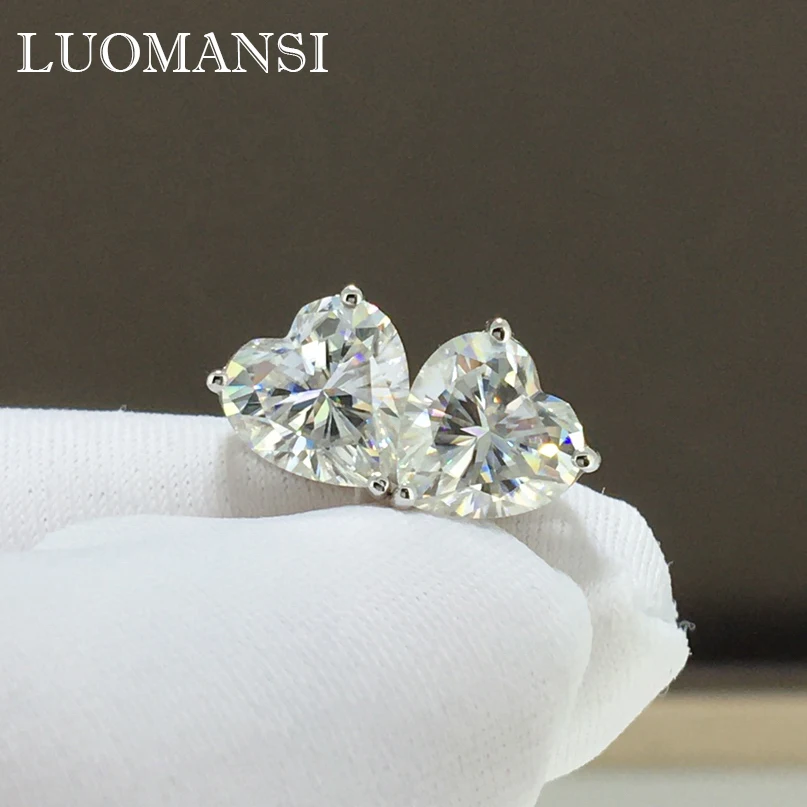 Luomansi Real 18K Gold 1+1 Carat D VVS Heart Moissanite Stud Earrings with Certificate Women's Jewelry Wedding Anniversary Gift