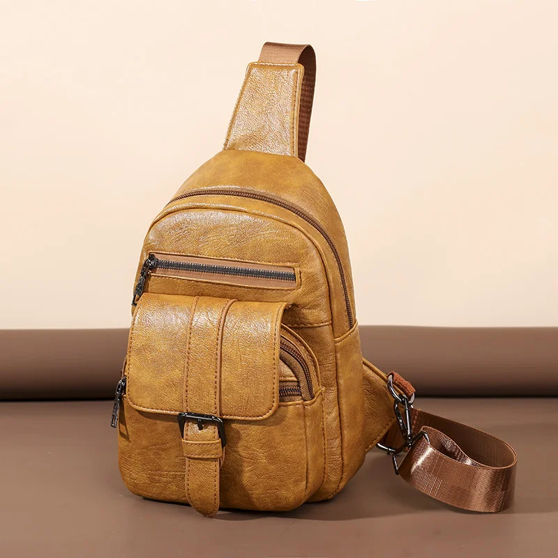 2023 new  cowhide Leather Casual Fashion Crossbody Chest Bag men's leather bag USB Charging Travel Shoulder Bag Daypack Male