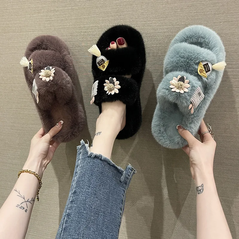 

2024 Winter Women Fur Slippers Lady Keep Warm Home Fluffy Soft Indoor Peep Toe Slides Female Fashion Thick Flats Non Slip Shoes