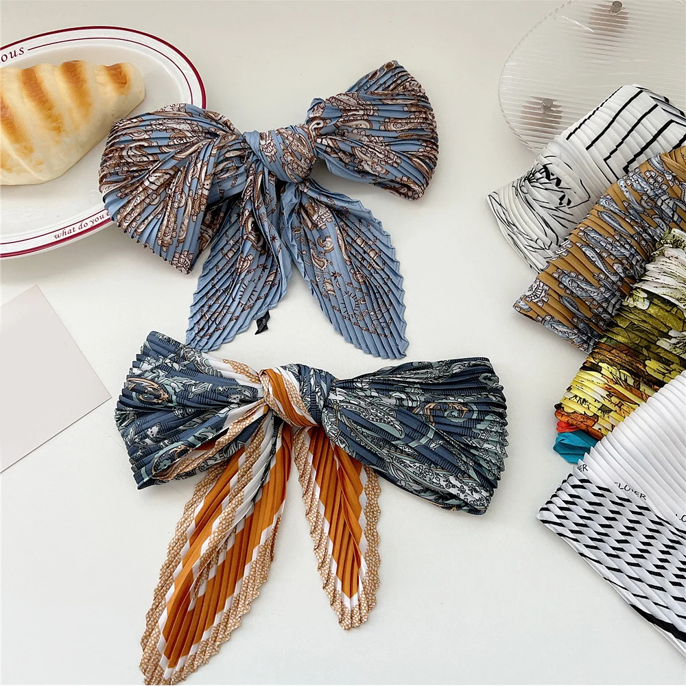 Квадратный шелковый плиссированный шарф однотонный мятый для волос атласный