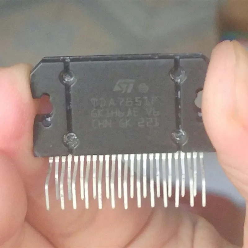 

5/шт. TDA7851F ZIP