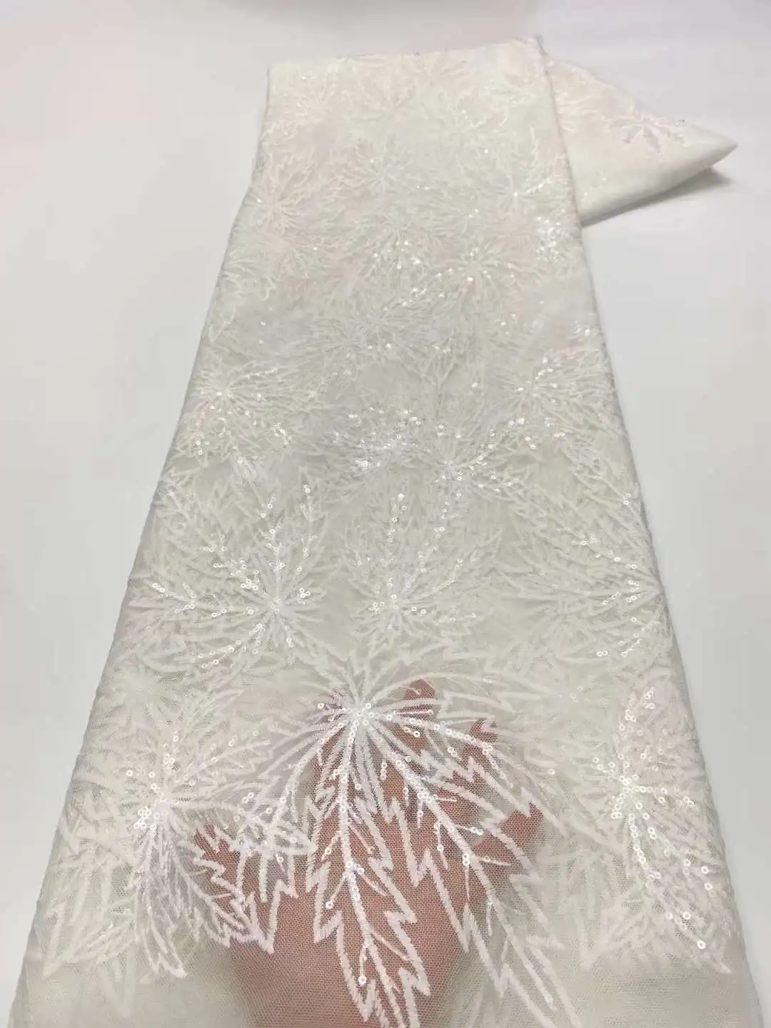 

Luxury Handmade Embroidered Sequins French Lace Tulle Fabric 2022 African High Quality Net Lace For Wedding Prom Dress Sewing