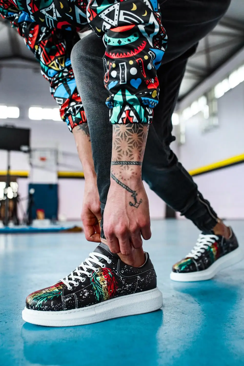 

KNACK Digital Print Sports Shoes Bob Colorful Flexible Casual Original Design Men 'S Fashion Shoes Young Trend Special Day Kombin R044