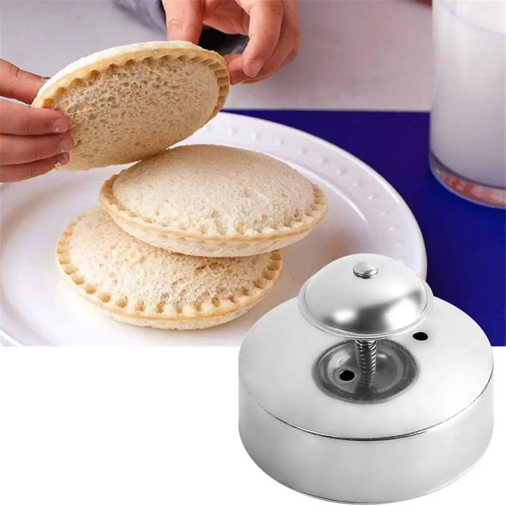 

Stainless Steel Sandwich Cutter And Sealer Mold Round Bread Sandwich Decruster Pancake Maker DIY Cookie Cutters For Breakfast