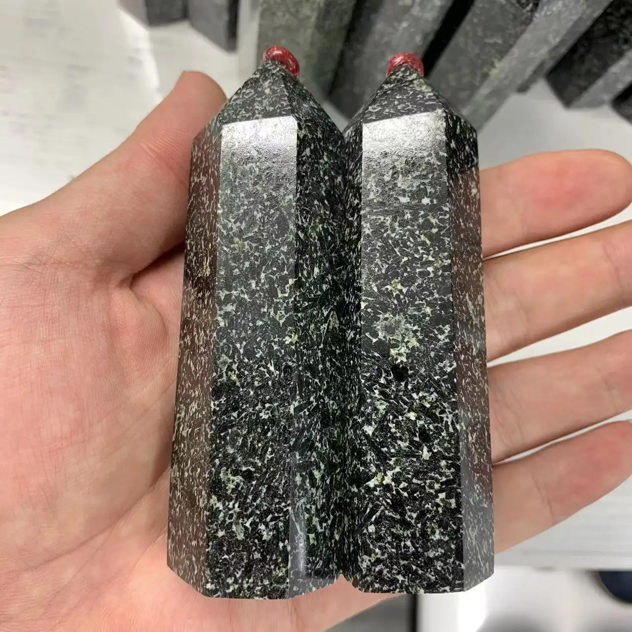 

Beautiful Natural Star Wand Crystal Energy Column Reiki Spirit Healing Crystal Wand Home Decoration Gift 180-200g