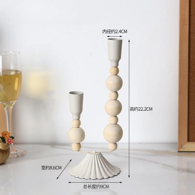 

Винтажный металлический подсвечник