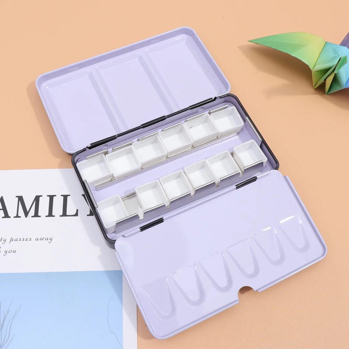 

Empty Watercolor Tins Case Metal Box with 12 Pans Grids Pigment Carrying Storage Box for Artist Student Gift