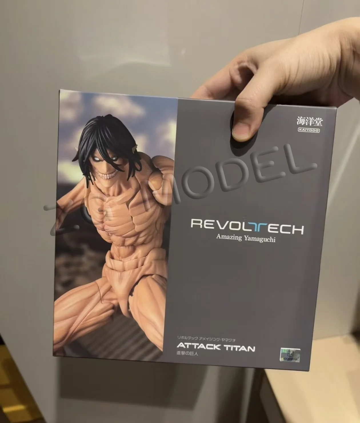 Фото Kaiyodo Revoltech Amazing Yamaguchi Beast Titan Eren Jaw Armored Female №4