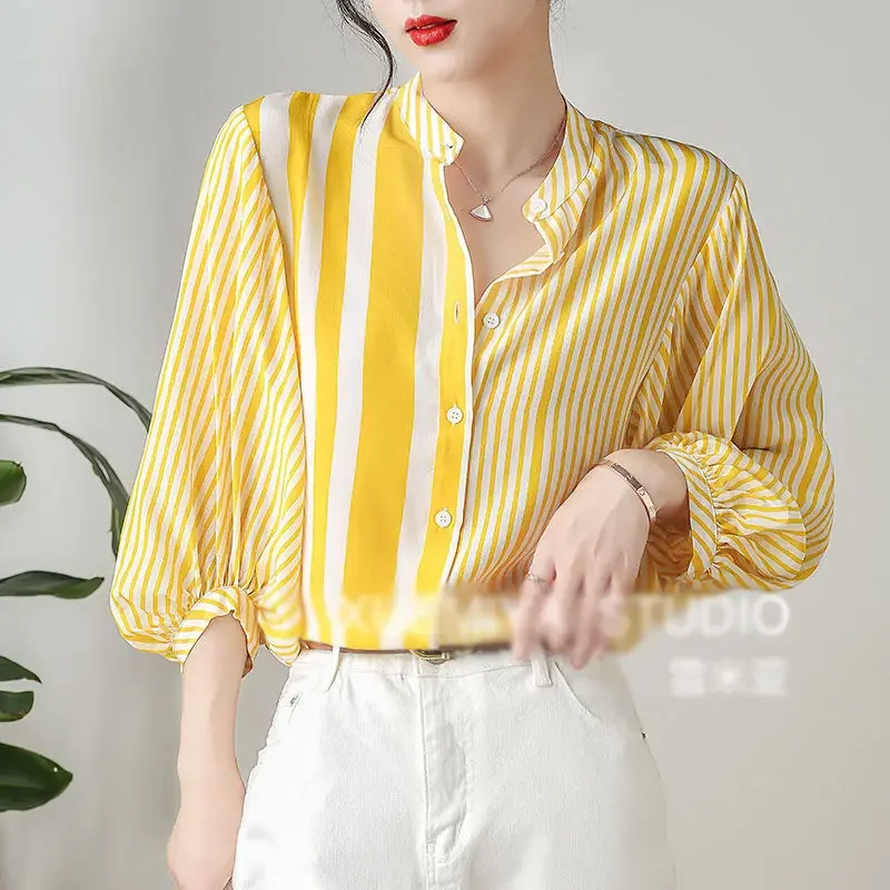 Свободная женская рубашка в корейском полоску с круглым вырезом и принтом новая
