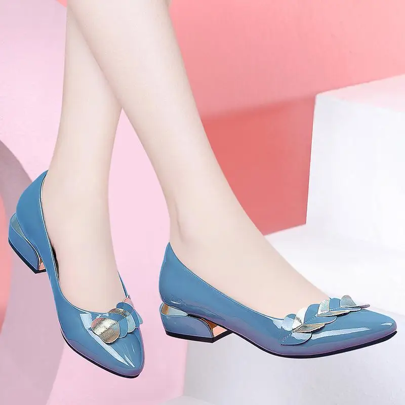 

Four Seasons Fashion Shoes Patent Leather Medium Heel High Heels Pointed Toe Slip-on Shallow Mouth Women's Casual Shoes