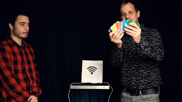 Plug It от Gustavo Raley 2023. Волшебные трюки.