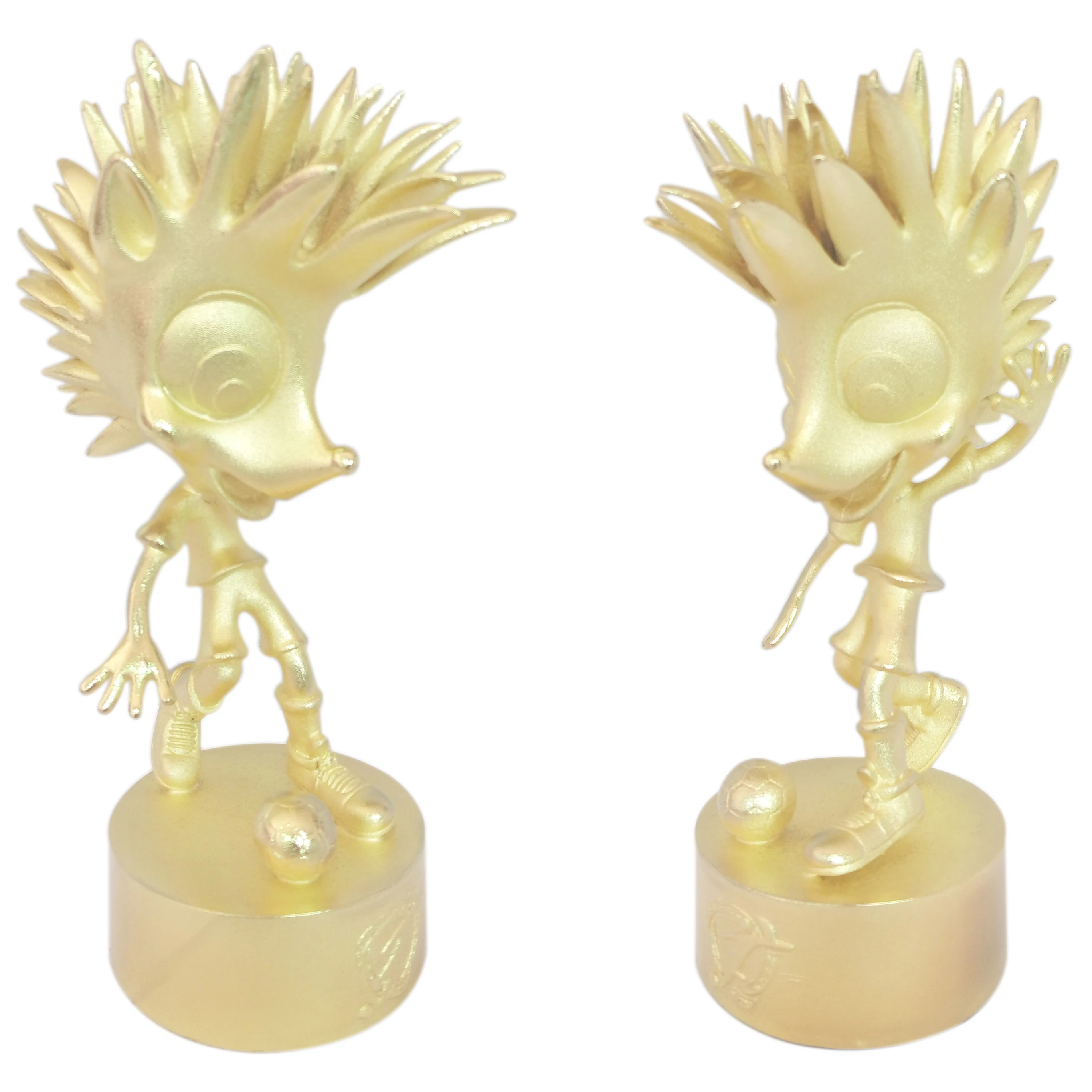 Заводские металлические золотые статуи ежа футбола талисмана скульптура трофей