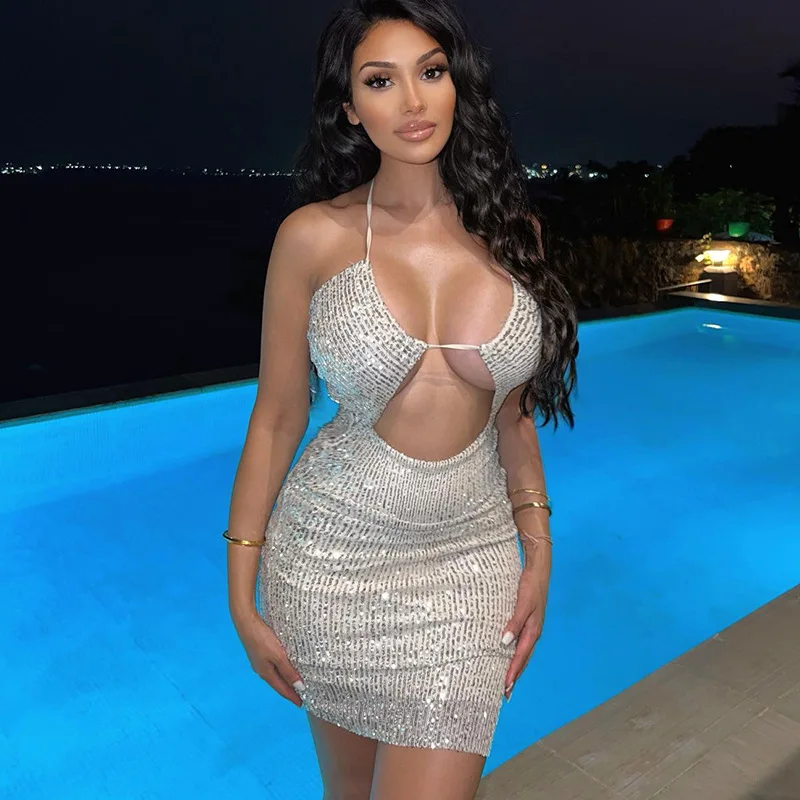 Женское блестящее мини-платье с блестками открытой спиной и шнуровкой лето 2023