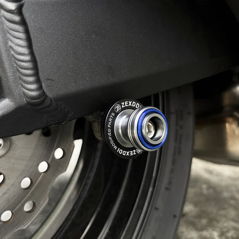 Фото Кронштейны (слайдеры) M6 для мотоциклов Aprilia RSV4, RS457, SR50, RSV1000/R, RS660, Pegaso 650, Tuareg 660, Shiver 750 №4