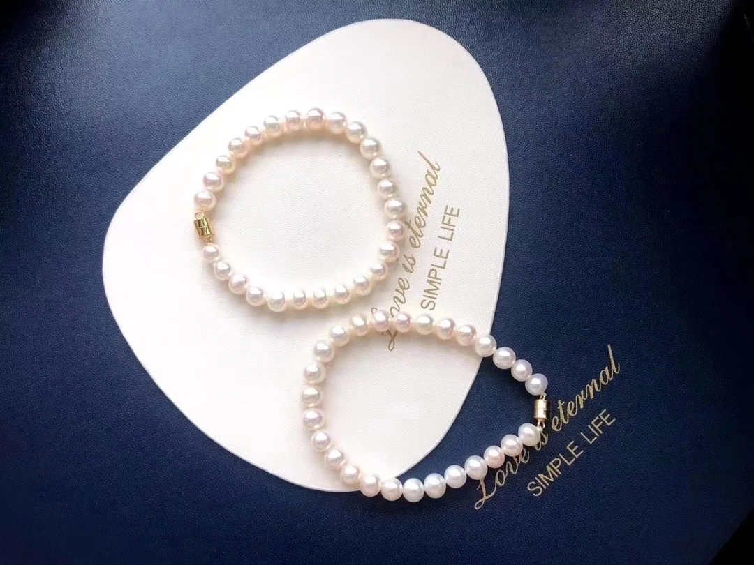 

Круглый базовый безупречный браслет с застежкой из золота 14 карат TBB75