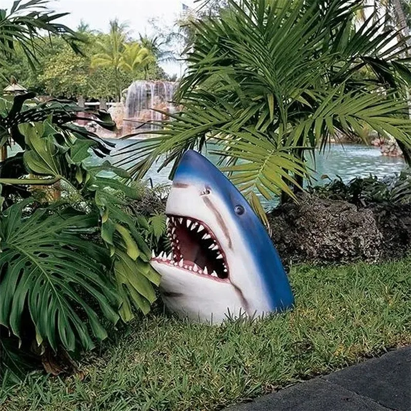 2023 Creative White Shark Garden Art Statue Resin White Shark Head Crocodile Sculpture Wall Hanging Home Yard Bar Garden Decor