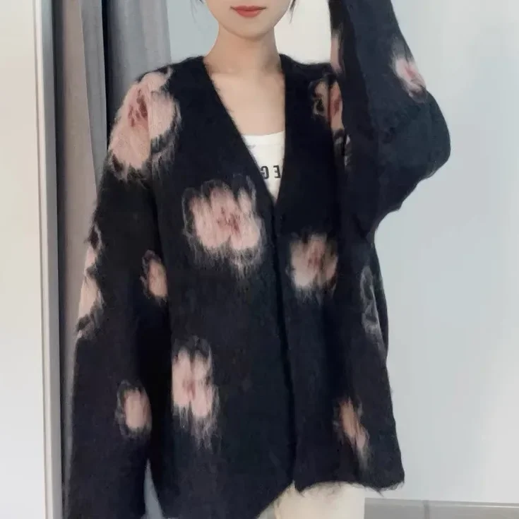 Свободный вязаный кардиган с цветочной инкрустацией женский осенне-зимний новый