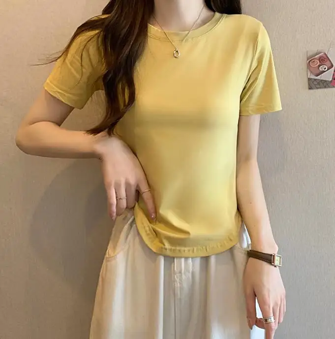 

Round neck short sleeved T-shirt for women in summer