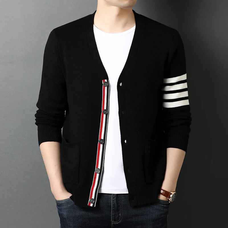 

2022 Top Grade New Autum Winter Brand Fashion Knitted Men Cardigan Sweater Black Korean Casual Coats Jacket Mens Clothing S-3XL
