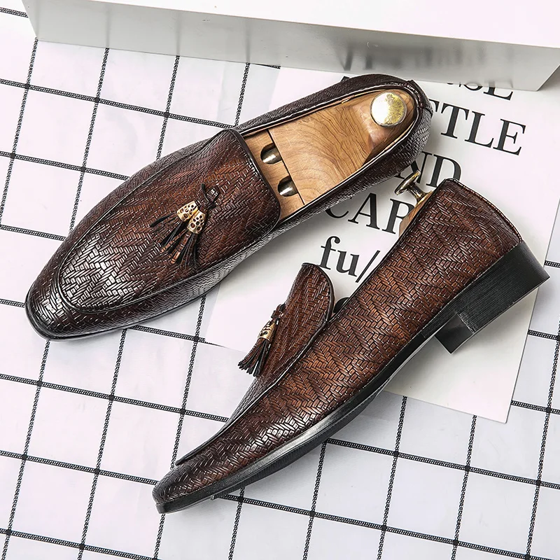 

Tassel Plaid Men New Loafers Weaving Comfortable Soft Mens Leisure Leather Shoes NEW Fashion Sapato Masculino Large Size 38-45