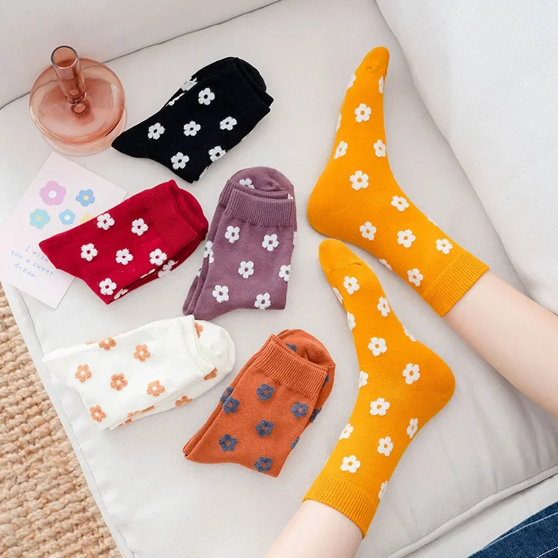 

Vintage Flower Japanese Style Kawaii Embroidered Socks Woman Spring Summer Cotton Long Socks Medium Tube Short Socks Funny Socks