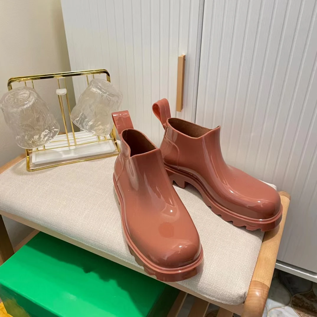 Plush Size 35-44 Unisex Chelsea Round Toe Candy Color Thick-Soled Pvc Rain Boots Low Slip On Men Ankle Shoes