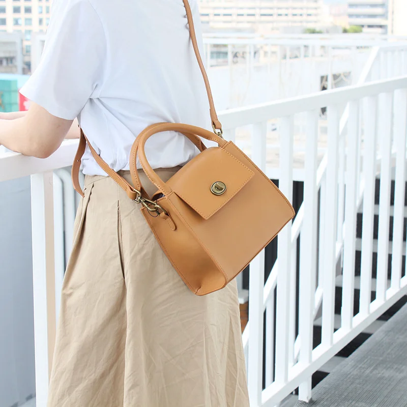 

Роскошная качественная натуральная воловья кожа на первом полу Маленькая женская сумочка с зарубежным воздухом