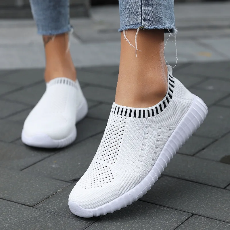 Large Size Women's Mesh Casual Shoes Solid Color Vulcanized Shoes for Women Sneakers Slip-on Flat Sneakers Woman Loafers