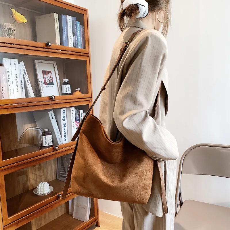 

Women's large bag 2022 new fashion texture frosted tote bag ins net red all-match large-capacity single-shoulder messenger bag