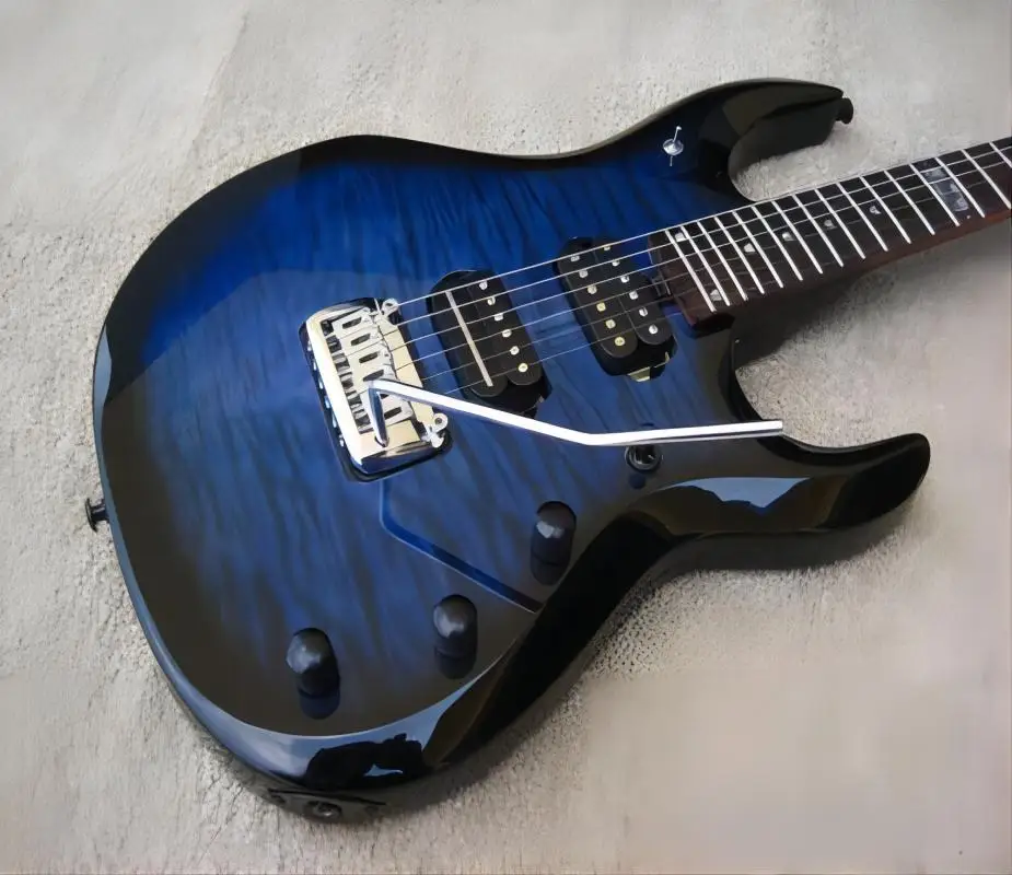 

Customization Flame Maple Electric Guitar Lake Blue Double Lock Tremolo Bridge