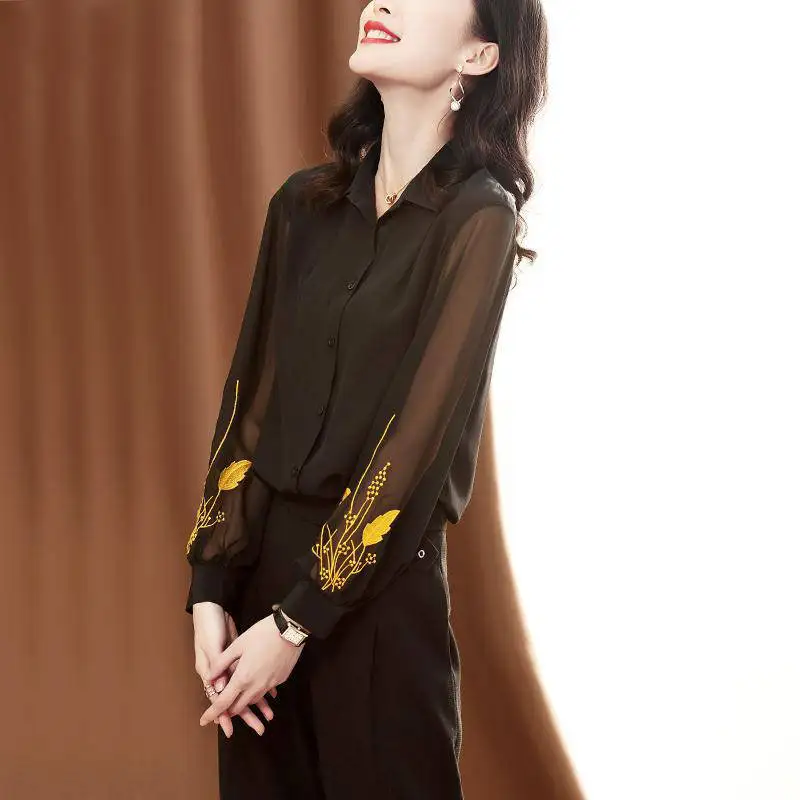 

Korean Fashion Clothing Long-sleeved Shirt Turndown Collar Chiffon Blouse Embroidery Print Women Tops Blusa Feminina E244
