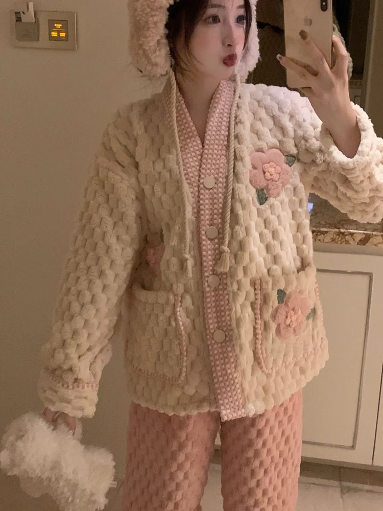 KIMOKOKM Sweet Princess Tracksuit Kawaii V-Neck Full Sleeve Top Coral Fleece Flower Trousers Pajamas Home Girly Two-Piece Suit