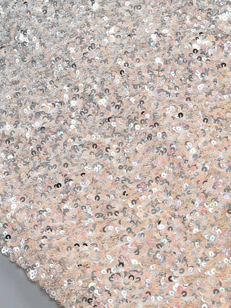 Женское облегающее платье-миди без рукавов с блестками и градиентом