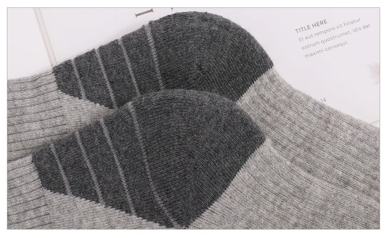 Thickened Towel Bottom Sports Socks for Men and Women Non-slip Casual Socks Sweat-absorbent Breathable Socks