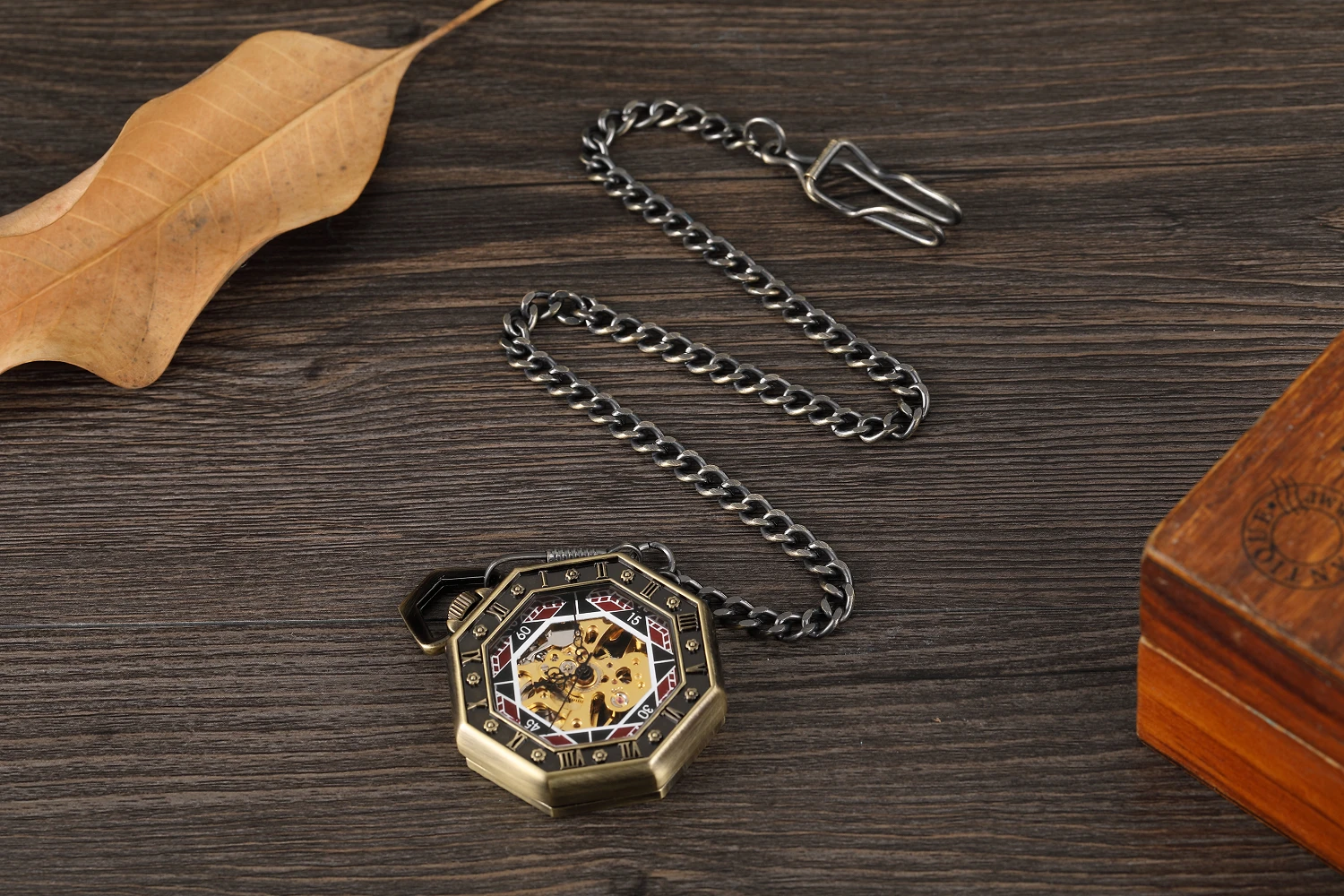 Vintage Retro Antique Steampunk Pocket Watch Fashion Roman Numerals Automatic Mechanical Men Watches Necklace Clock Reloj Hombre