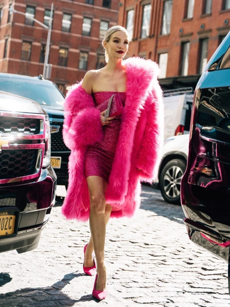 

Женское облегающее мини-платье без бретелек, с открытой спиной