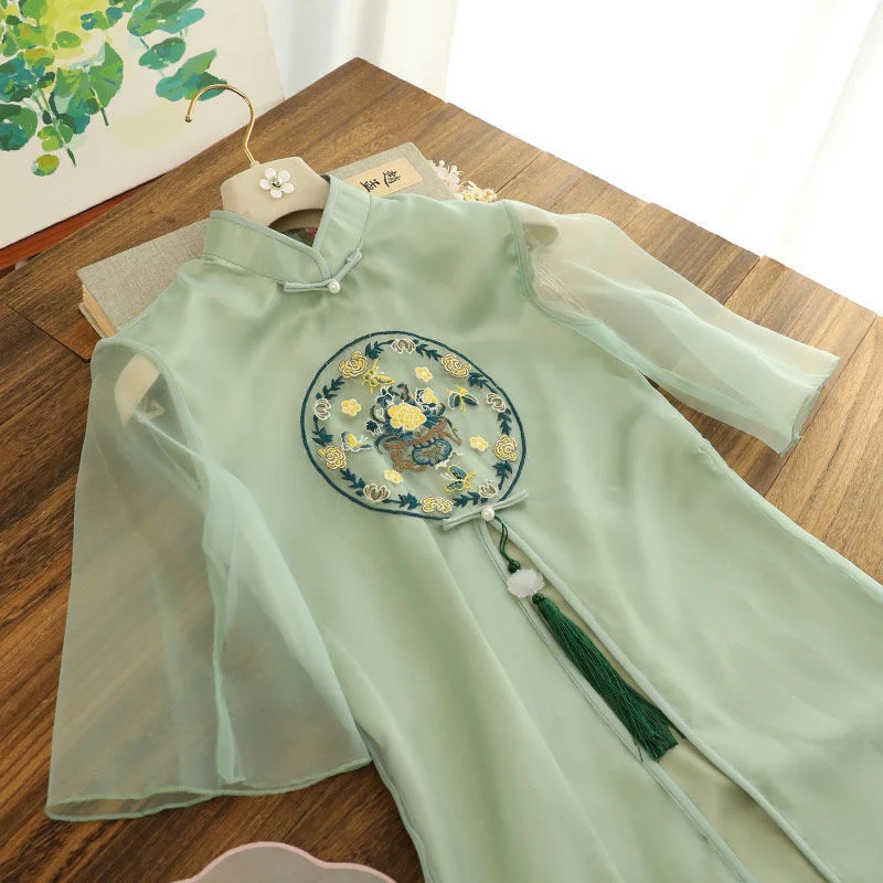 

Summer 2022 Chinese Style New Embroidered Dress Cheongsam Slim Elegant Girly Vintage Long Party Qipao Streetwear Dresses