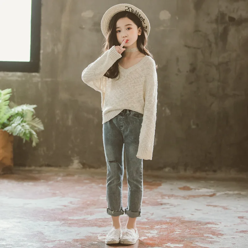 

New Baby Spring Sweater 2019 Beige V-neck Lazy Style Loose Leisure Girls Knitted Shirt Kid Sweater Thin Children Tops Soft,#3935
