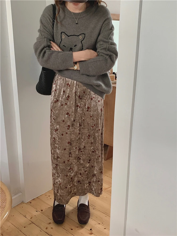 

Юбка-миди Женская бархатная с цветочным принтом и высокой талией